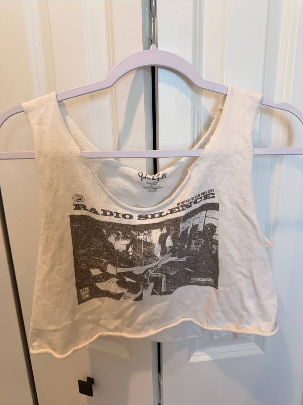Brandy Melville White Graphic Crop Tank - Radio Silence Print